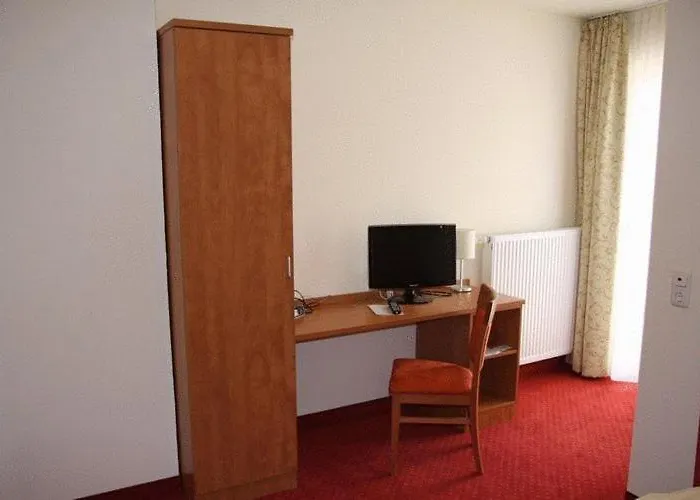 Hotel Restaurant Alter Hof 2*