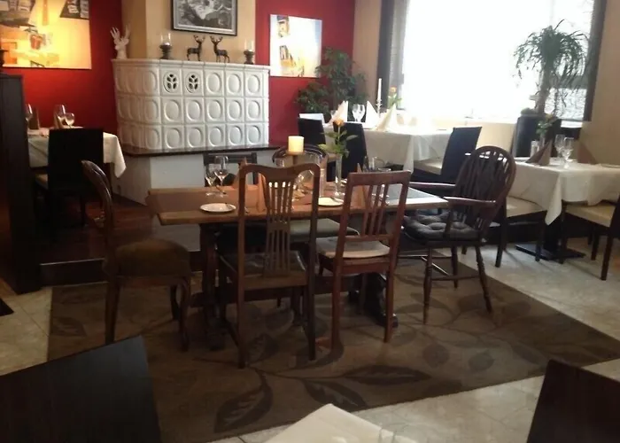 Restaurant Alter Hof Hotel 2*